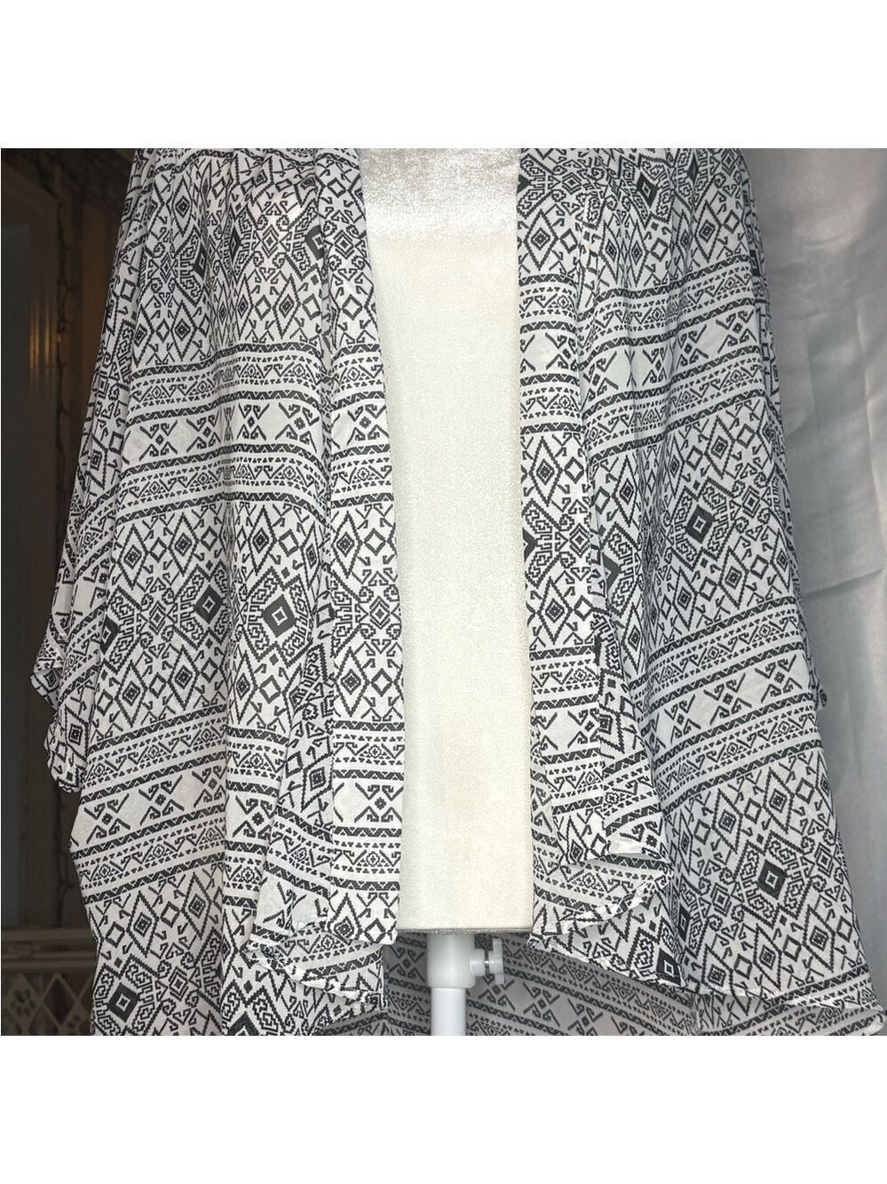 LOFT Boho Aztec Open Front Kimono Wrap Coverup M/L